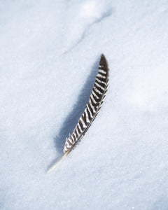 2729260 :: One Feather Short